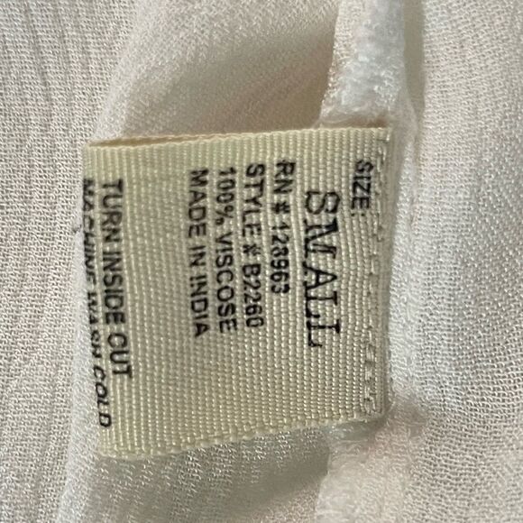 EMBROIDERED Off Shoulder Blouse - Picture 6 of 8